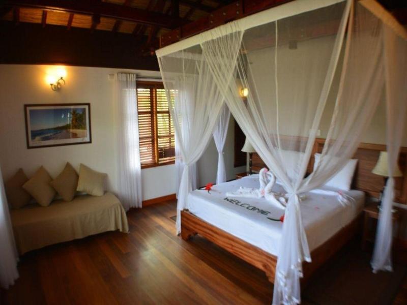 Heliconia Grove — photo 9