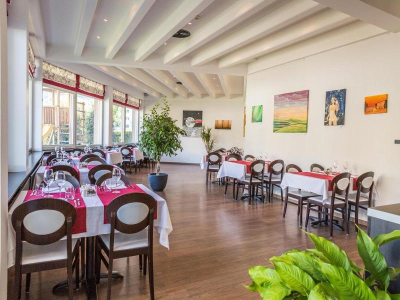 Hotel Castel image