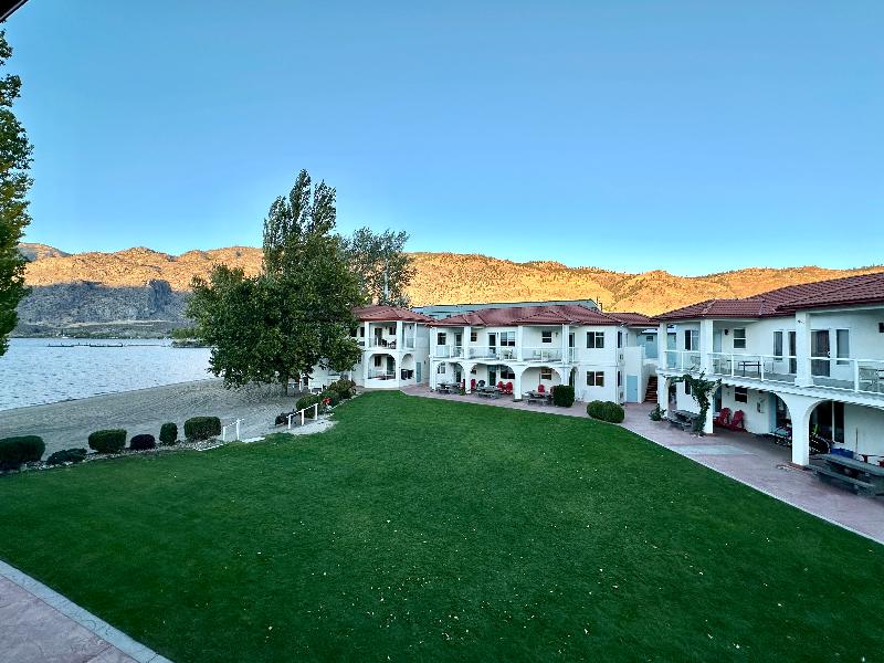 Sandy Beach Suites