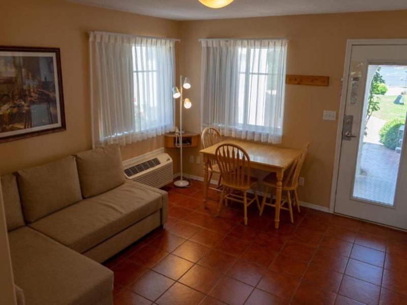 Sandy Beach Motel image