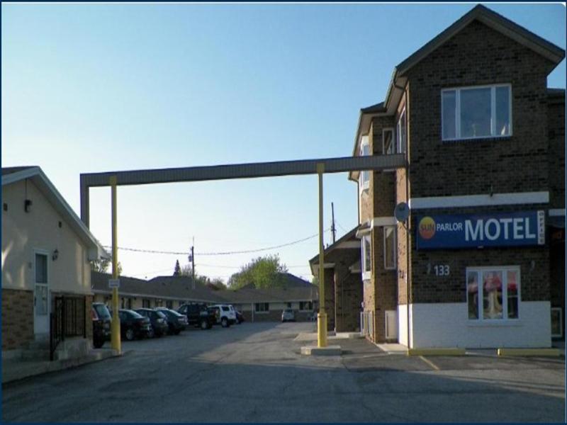 Sun Parlor Motel