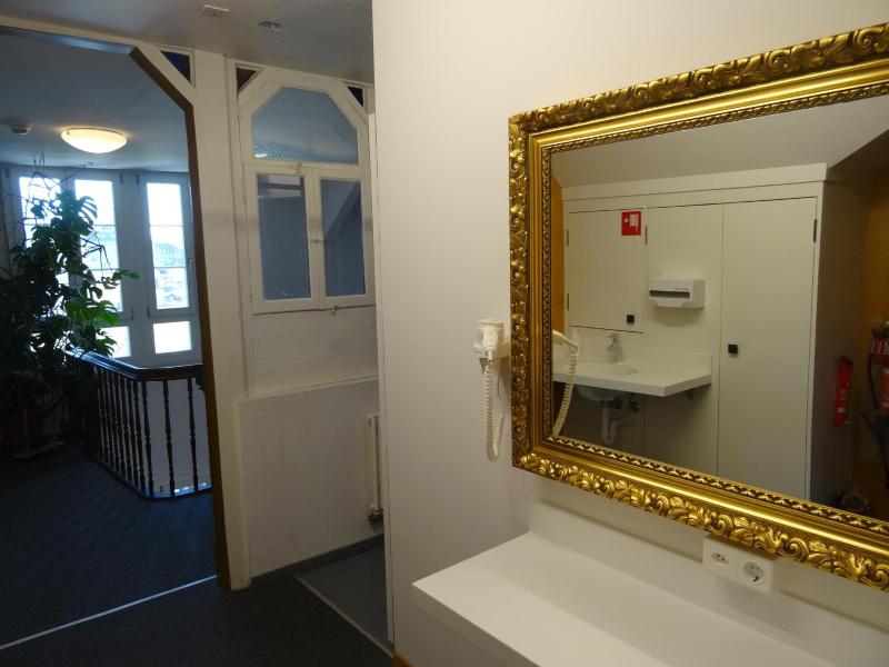Backpackers Villa Sonnenhof Hostel image