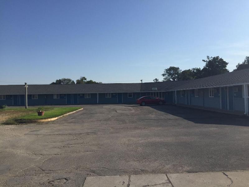 Burr Oak Motel