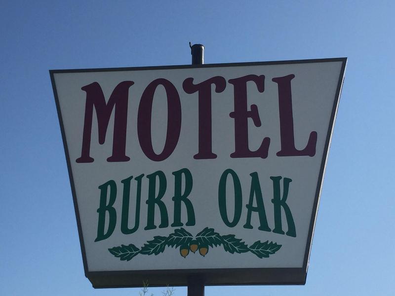 Burr Oak Motel