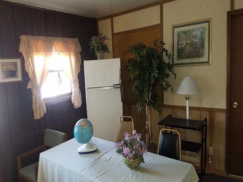 Burr Oak Motel