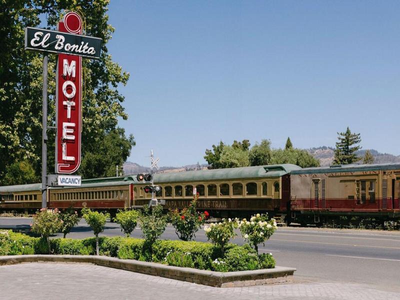 El Bonita Motel image
