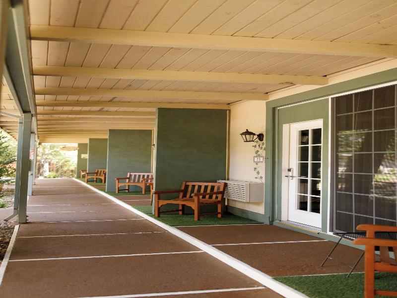 El Bonita Motel image