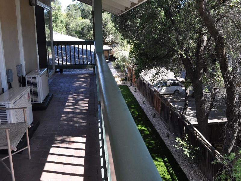 El Bonita Motel image