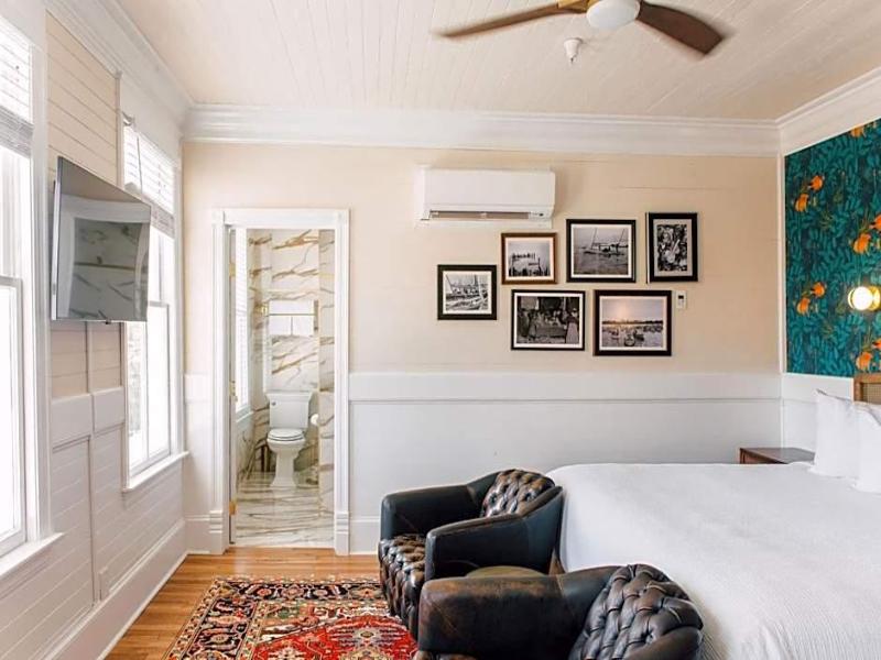 Gibson Inn image