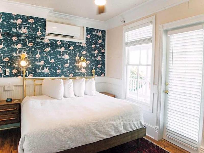 Gibson Inn image