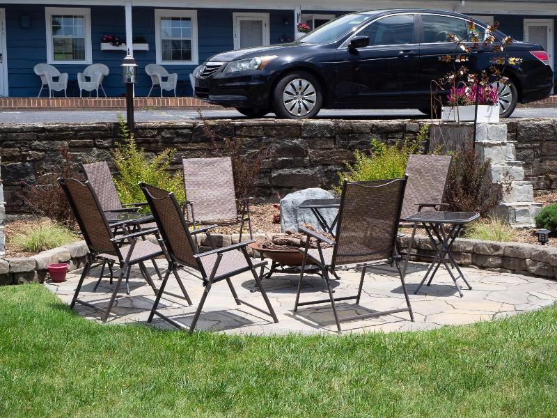 Blowing Rock Inn