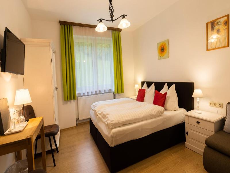 Alpenhotel Ensmann image