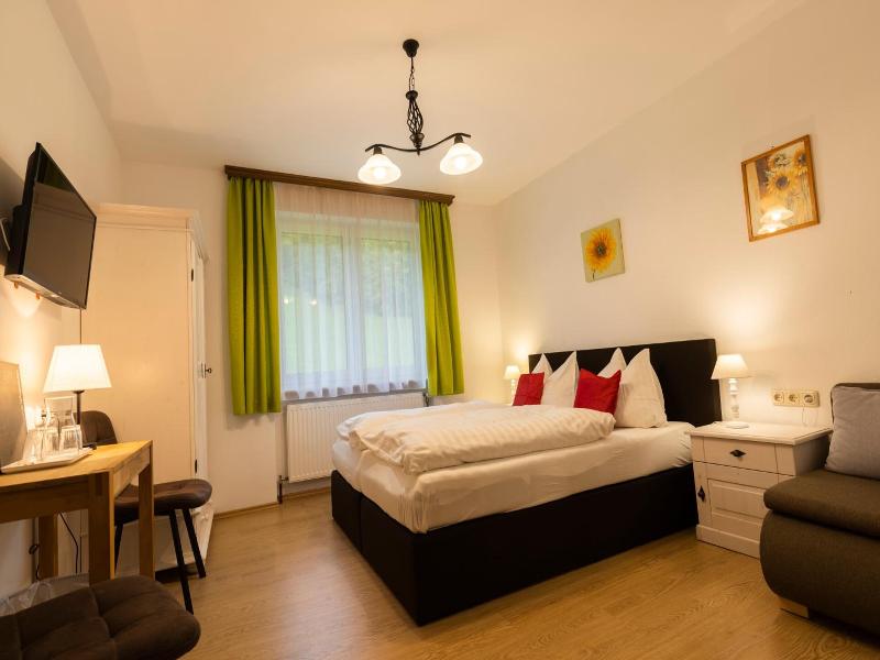 Alpenhotel Ensmann image