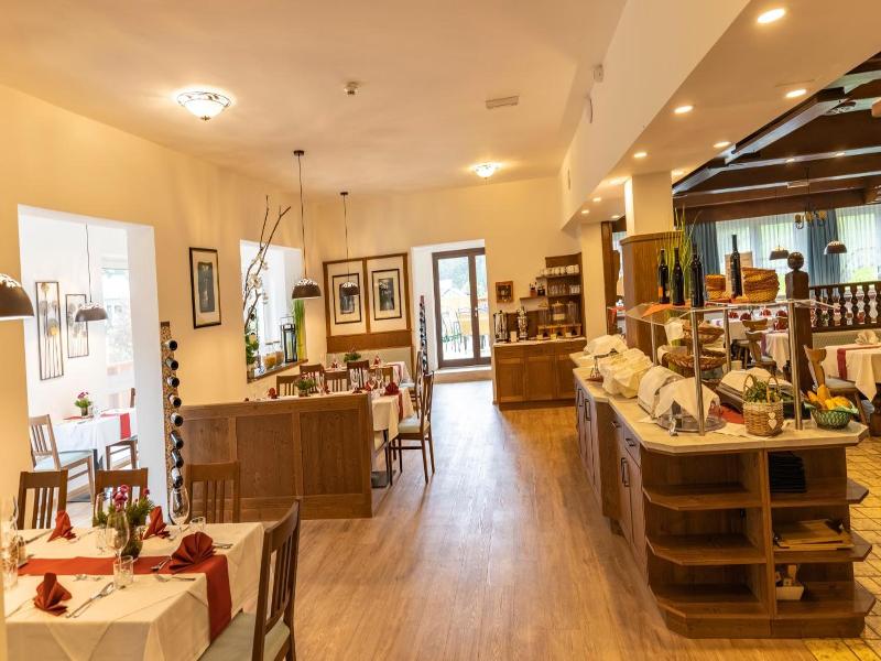 Alpenhotel Ensmann image