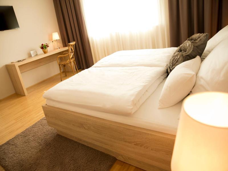Pfeiler S Burgerstuberl Hotel image