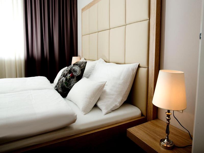 Pfeiler S Burgerstuberl Hotel image