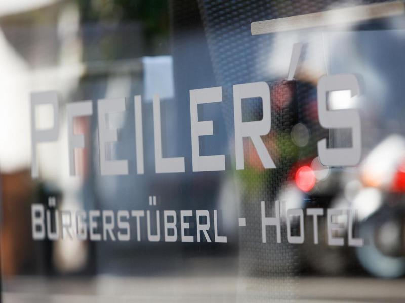 Pfeiler S Burgerstuberl Hotel image