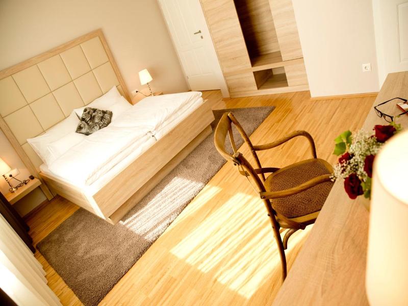 Pfeiler S Burgerstuberl Hotel image
