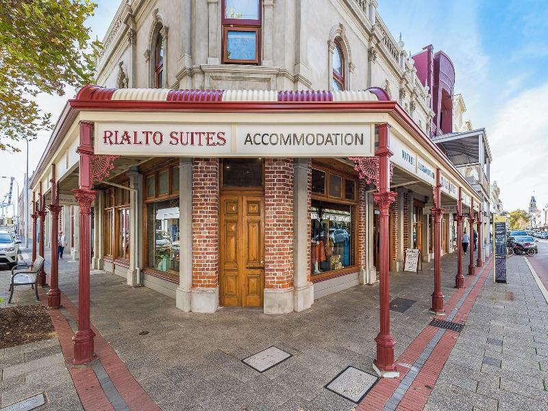Rialto Apartments image