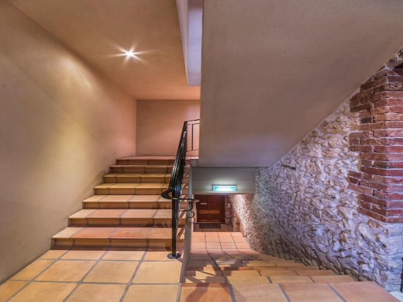 Rialto Apartments image