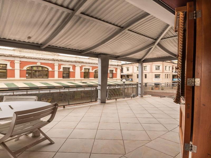 Rialto Apartments image
