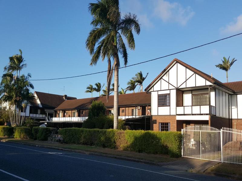 Shakespeare Motel image