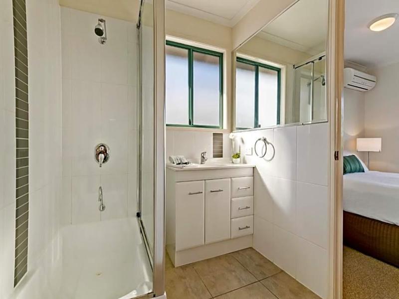 Terrapin Apartments image
