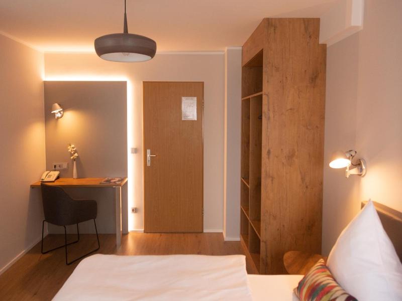 Herrnbrod Standecke Hotel image