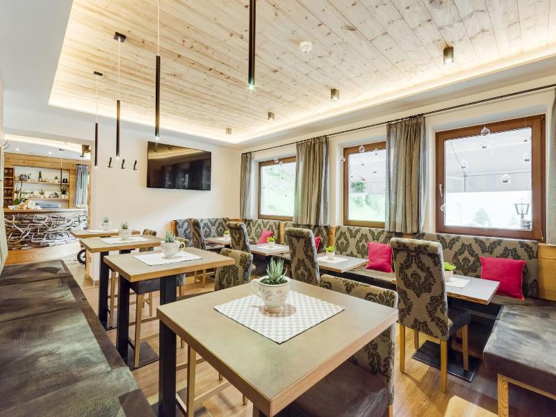 Hotel Jagerheim image