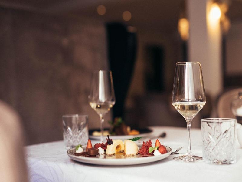 Hotel Goldene Rose image
