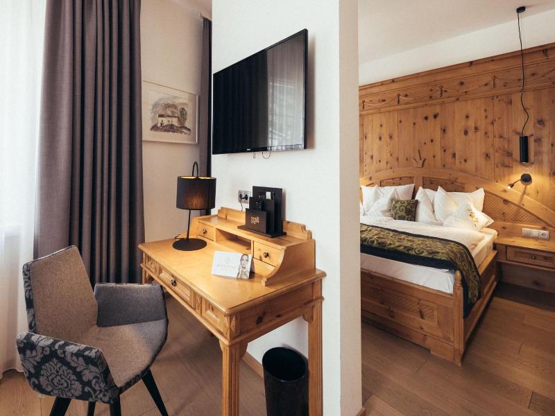 Hotel Goldene Rose image