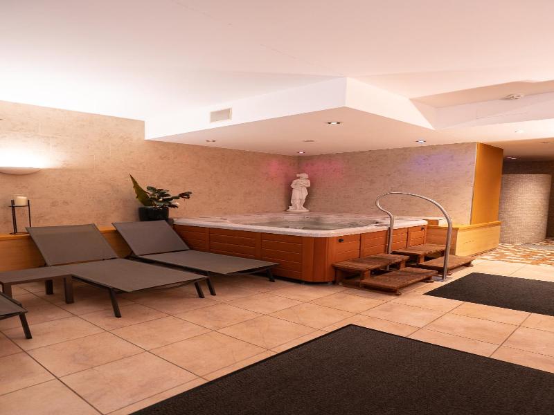 Hotel Goldene Rose image