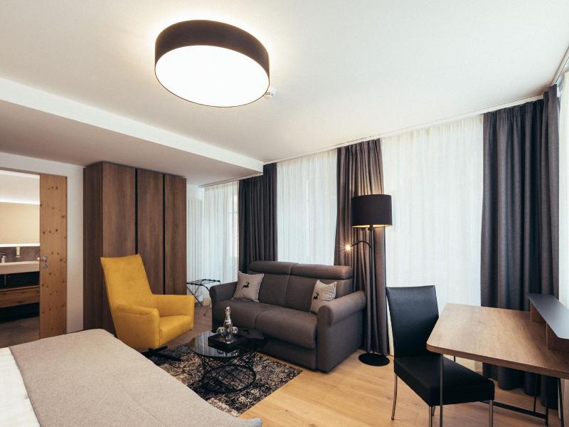 Hotel Goldene Rose image