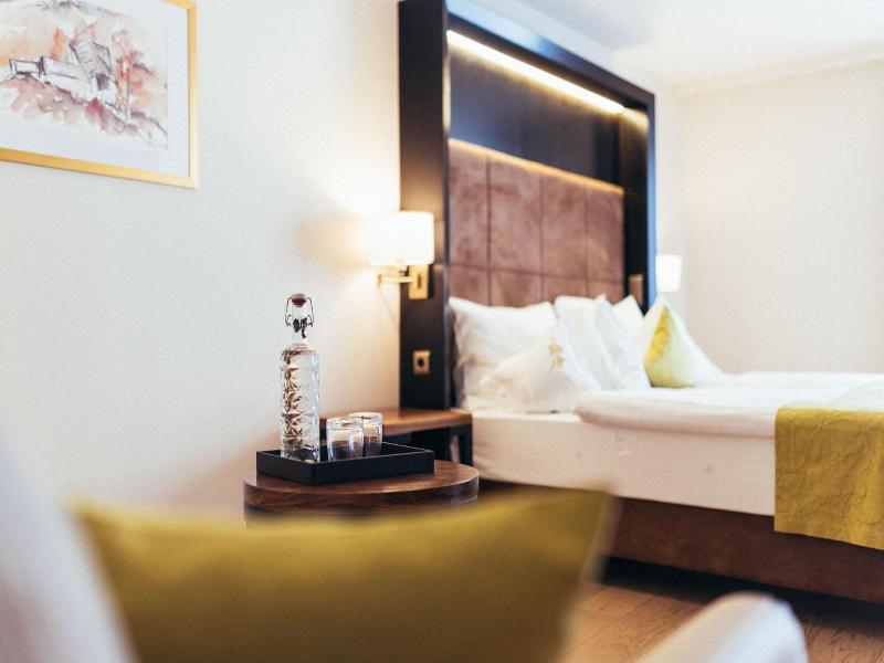 Hotel Goldene Rose image