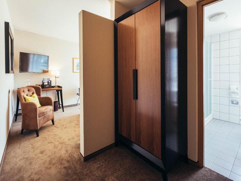 Hotel Goldene Rose image
