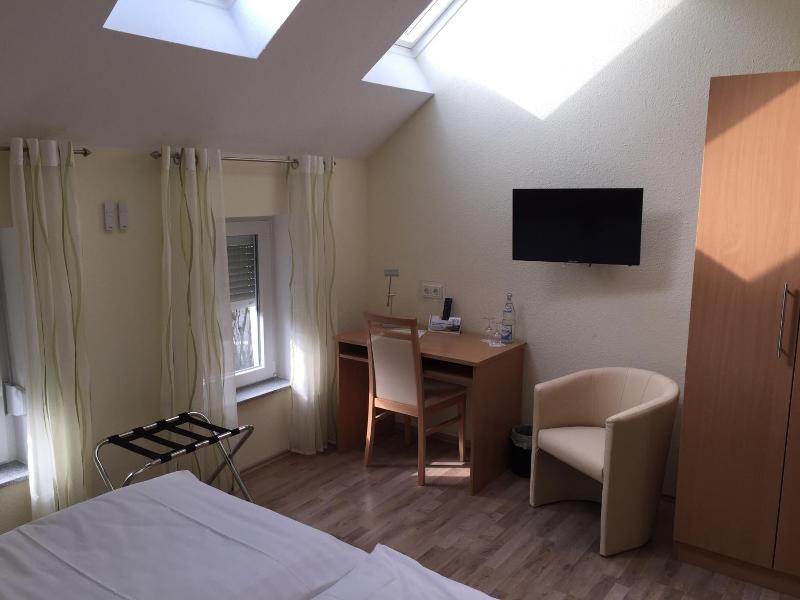 Pension Im Wirtshaus Himberg image