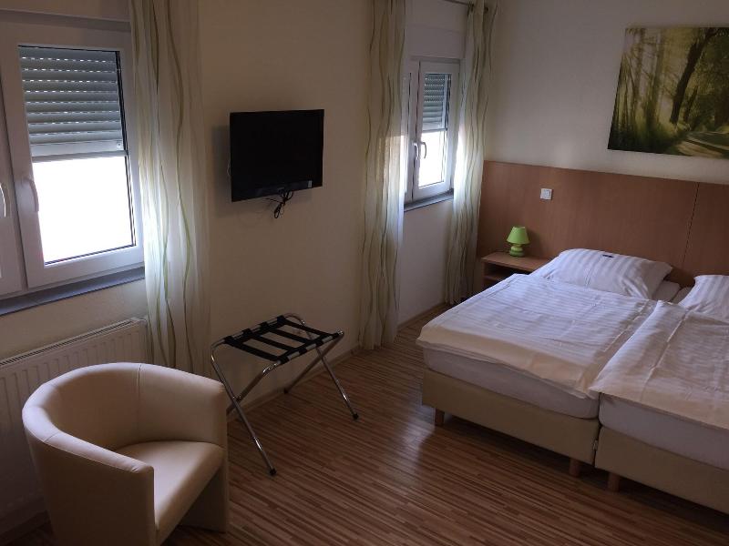 Pension Im Wirtshaus Himberg image