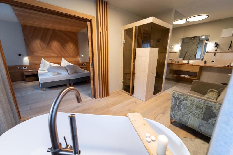 Hotel Bad Ratzes image