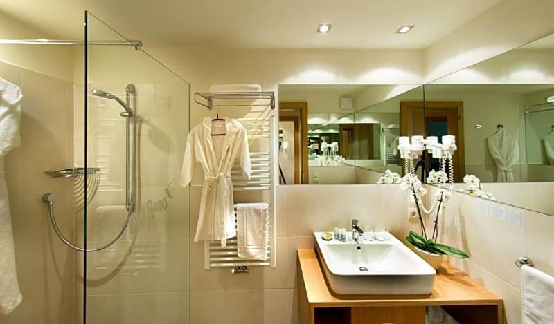 Hotel Bad Ratzes image