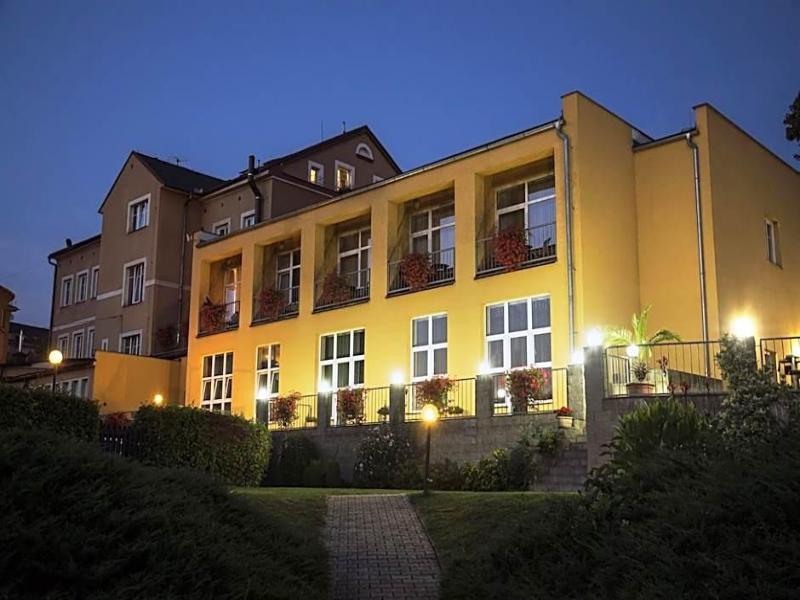 Hotel Karel Iv image
