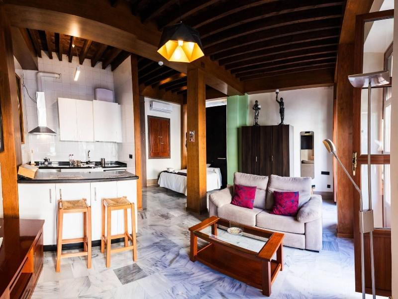 Apartamentos Reyes Catolicos image