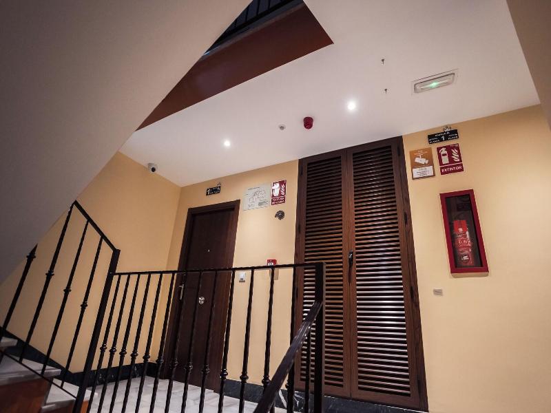 Apartamentos Reyes Catolicos image