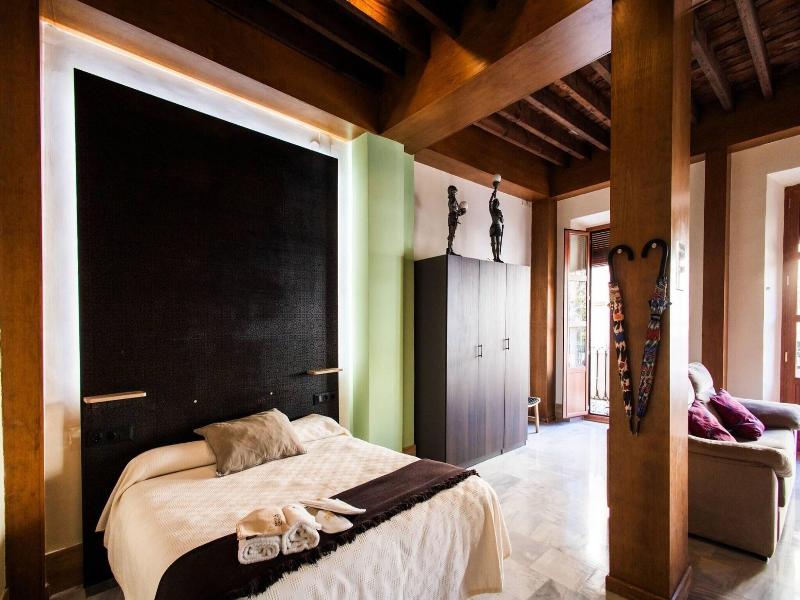 Apartamentos Reyes Catolicos image