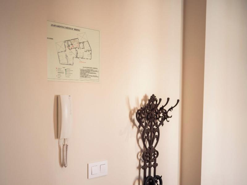 Apartamentos Reyes Catolicos image