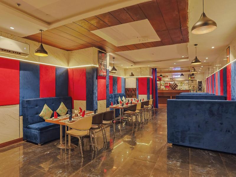 Hyphen Grand Hotel image