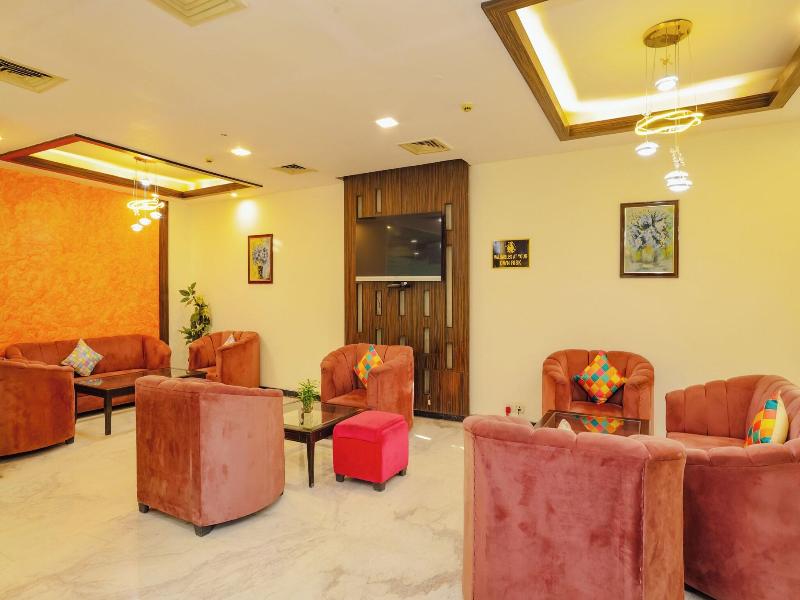 Hyphen Grand Hotel image