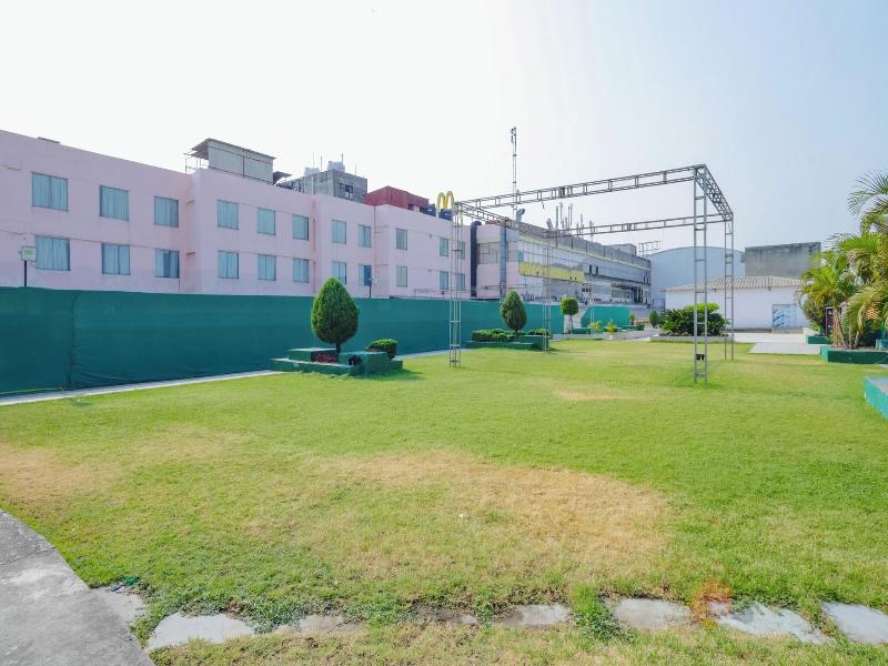 Hyphen Grand Hotel image