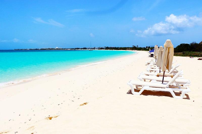 Rendezvous Bay Hotel image