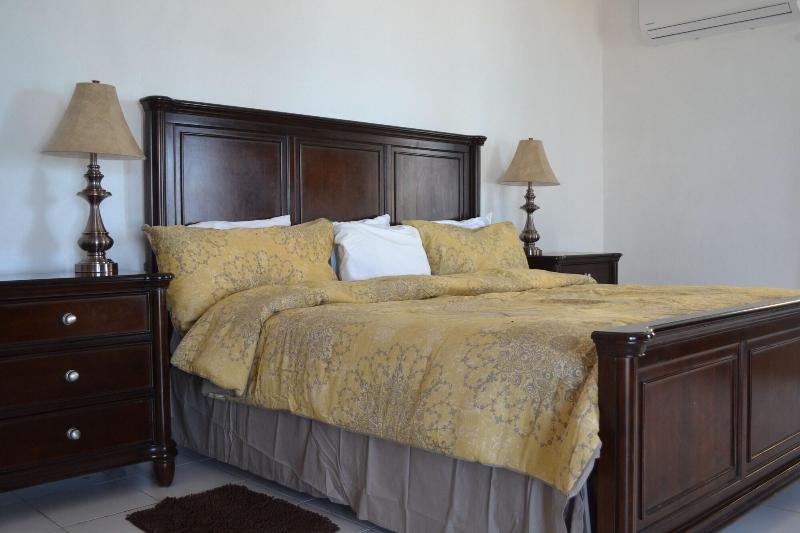 Rendezvous Bay Hotel image