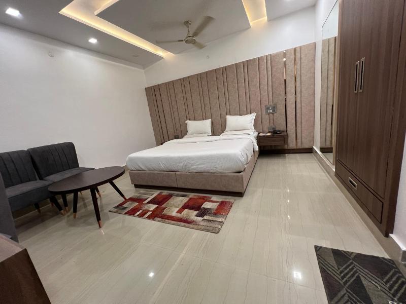 Narang Hotel